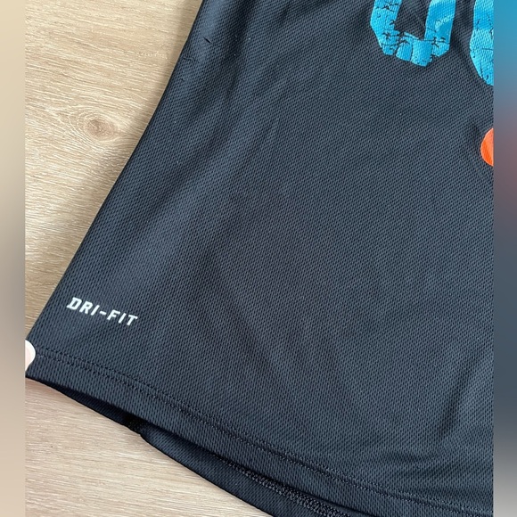 Nike Running Dri-Fit Short Sleeve Shirt Black Graphic SZ L - Picture 2 of 8